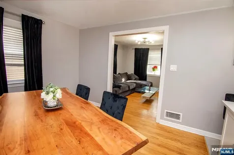 75 17th Avenue Elmwood Park NJ 07407