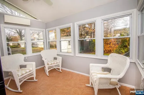 75 17th Avenue Elmwood Park NJ 07407