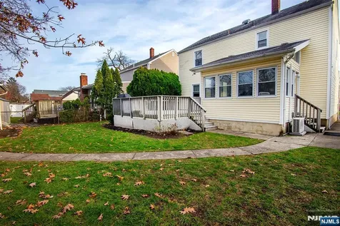 75 17th Avenue Elmwood Park NJ 07407