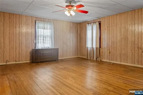 315-317 Meeker Avenue Newark NJ 07112