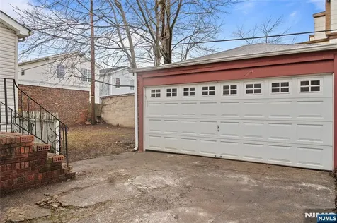 315-317 Meeker Avenue Newark NJ 07112