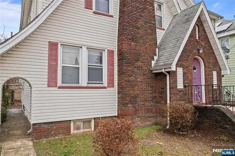 315-317 Meeker Avenue Newark NJ 07112