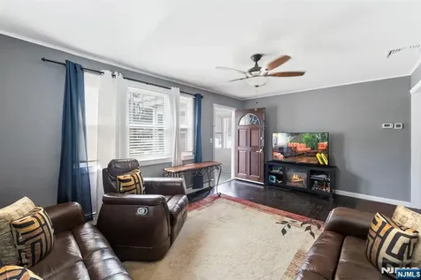 537 Rogers Drive Roxbury Township NJ 07850