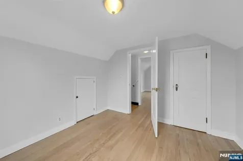 32 7th Avenue Manville NJ 08835
