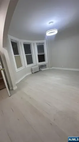 354 Dakota Street Paterson NJ 07503