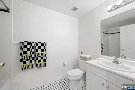100 Old Palisade Road Fort Lee NJ 07024