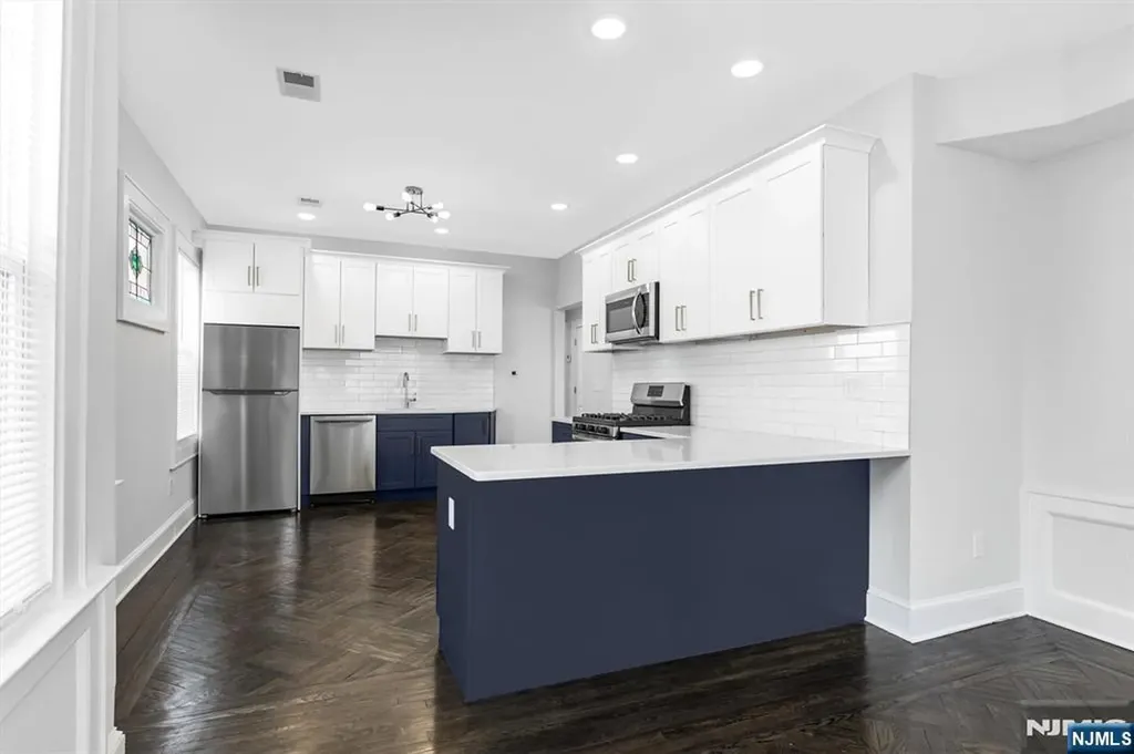 25 Waldo Avenue Bloomfield NJ 07003