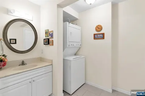 241 Union Street Hackensack NJ 07601