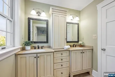 164 Island Avenue Ramsey NJ 07446