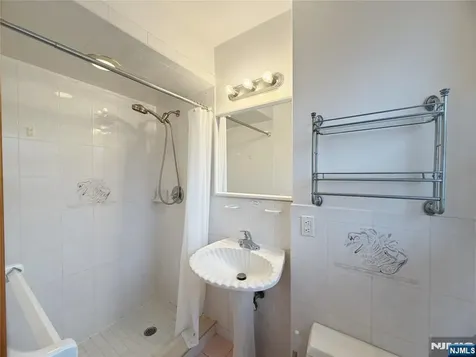 1622 John Street Fort Lee NJ 07024