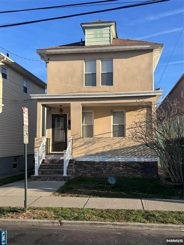 14 River Street Lodi NJ 07644