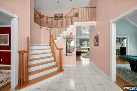 6 Breanne Court East Hanover Twp NJ 07936