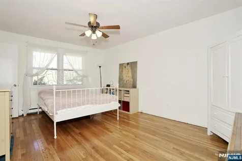 7 Tufts Court Paramus NJ 07652