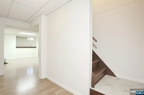 7 Tufts Court Paramus NJ 07652
