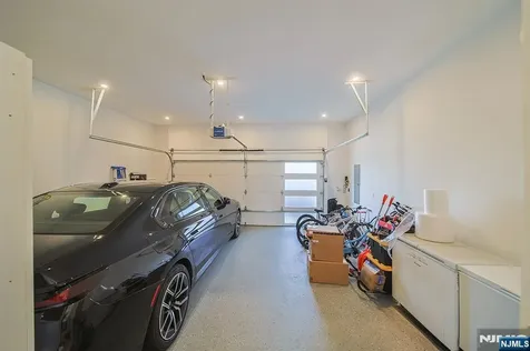 144 Village Circle Paramus NJ 07652