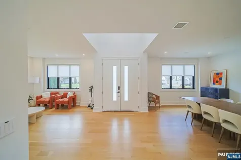 144 Village Circle Paramus NJ 07652