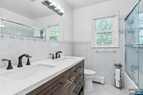 82 Van Horn Street Demarest NJ 07627