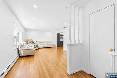 82 Van Horn Street Demarest NJ 07627
