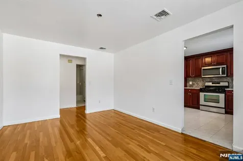 691 Hamilton Avenue Ridgefield NJ 07657
