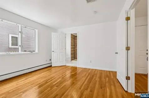 691 Hamilton Avenue Ridgefield NJ 07657