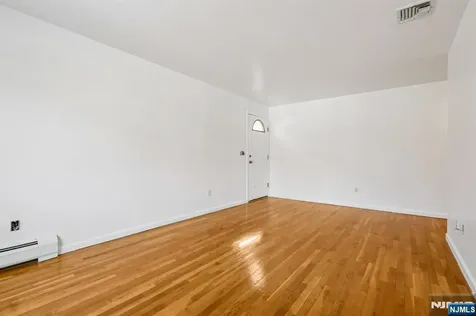 691 Hamilton Avenue Ridgefield NJ 07657
