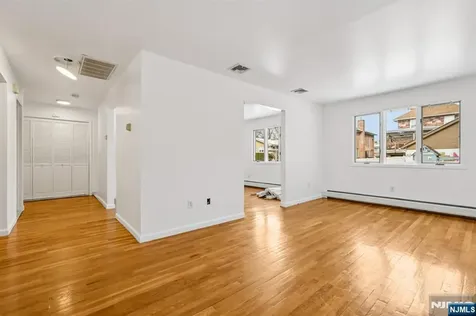 691 Hamilton Avenue Ridgefield NJ 07657