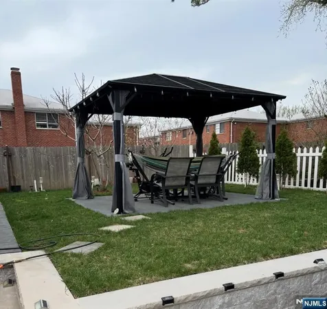 35 Charles Street Little Ferry NJ 07643