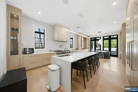 187 Hudson Avenue Tenafly NJ 07670