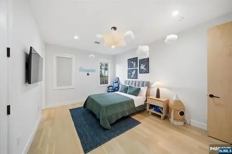 187 Hudson Avenue Tenafly NJ 07670