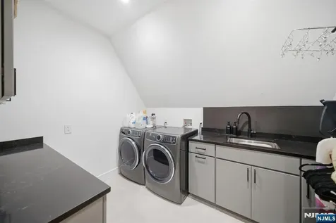 187 Hudson Avenue Tenafly NJ 07670