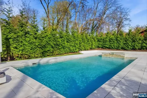187 Hudson Avenue Tenafly NJ 07670