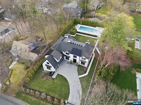 187 Hudson Avenue Tenafly NJ 07670