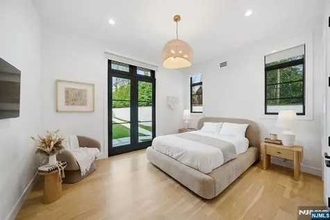187 Hudson Avenue Tenafly NJ 07670