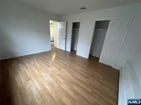41 Kipp Avenue Elmwood Park NJ 07407