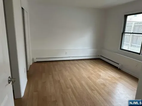 41 Kipp Avenue Elmwood Park NJ 07407