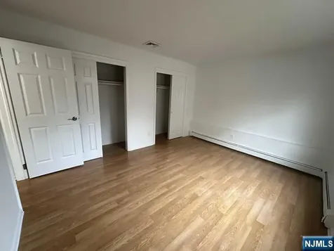 41 Kipp Avenue Elmwood Park NJ 07407