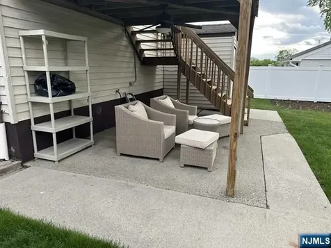 41 Kipp Avenue Elmwood Park NJ 07407