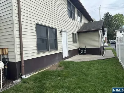 41 Kipp Avenue Elmwood Park NJ 07407