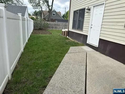 41 Kipp Avenue Elmwood Park NJ 07407