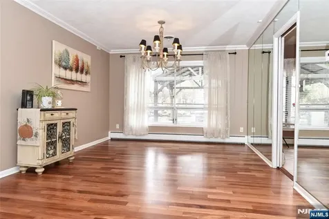 7 Jefferson Place Wayne NJ 07470