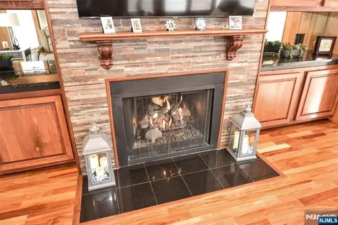 7 Jefferson Place Wayne NJ 07470