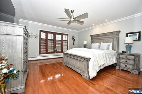 7 Jefferson Place Wayne NJ 07470