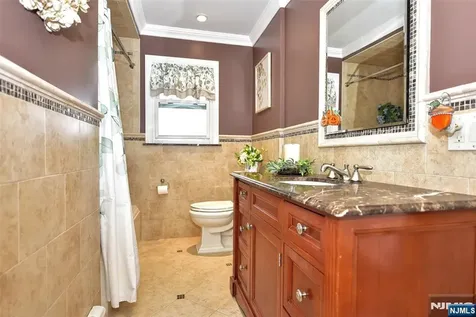 7 Jefferson Place Wayne NJ 07470
