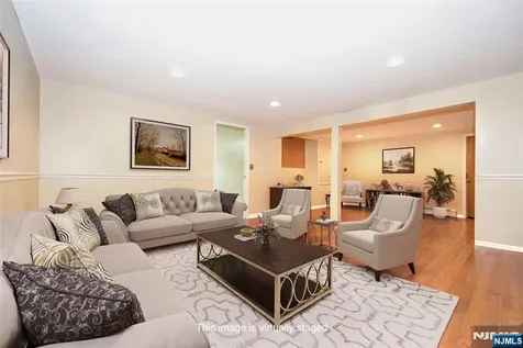 7 Jefferson Place Wayne NJ 07470
