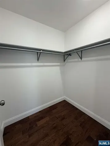 225 9th Street Newark NJ 07103