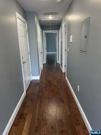 225 9th Street Newark NJ 07103