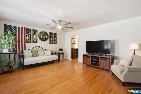 236 Garfield Avenue Jersey City NJ 07305