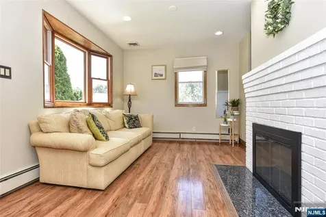 23 Airmount Avenue Ramsey NJ 07446