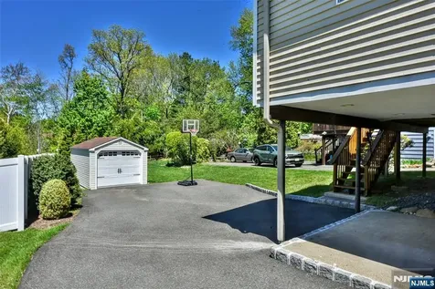 23 Airmount Avenue Ramsey NJ 07446