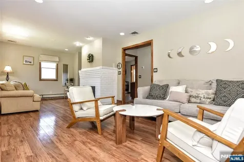 23 Airmount Avenue Ramsey NJ 07446